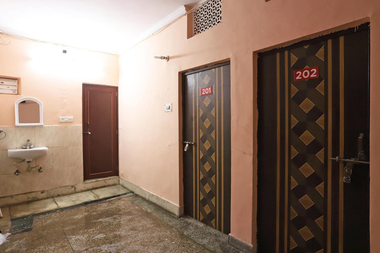 Oyo 39645 Maheshwari Residency Hotel Ню Делхи Екстериор снимка